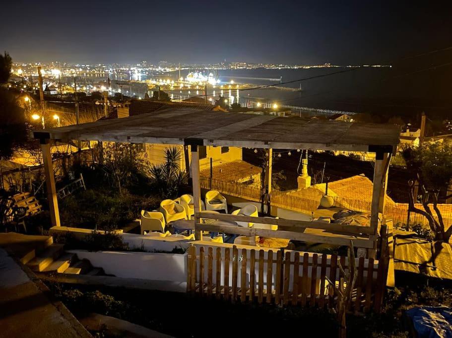 Superbe Terrasse Avec Vue Panoramique Sur La Mer Marseille Exteriör bild